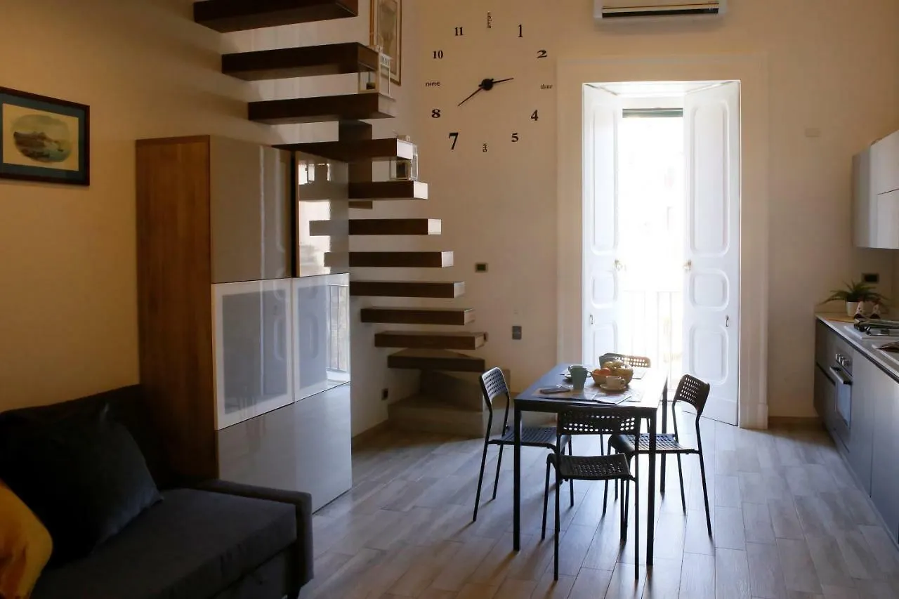 Vicere Apartments By Domusextra Neapel