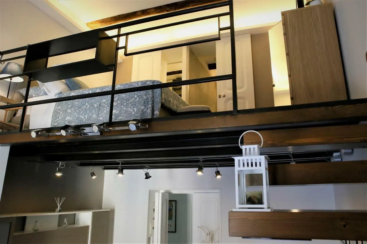 Vicere Apartments By Domusextra Νάπολη